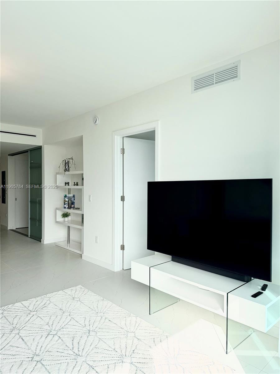 9901 W Bay Harbor 505 — photo 10