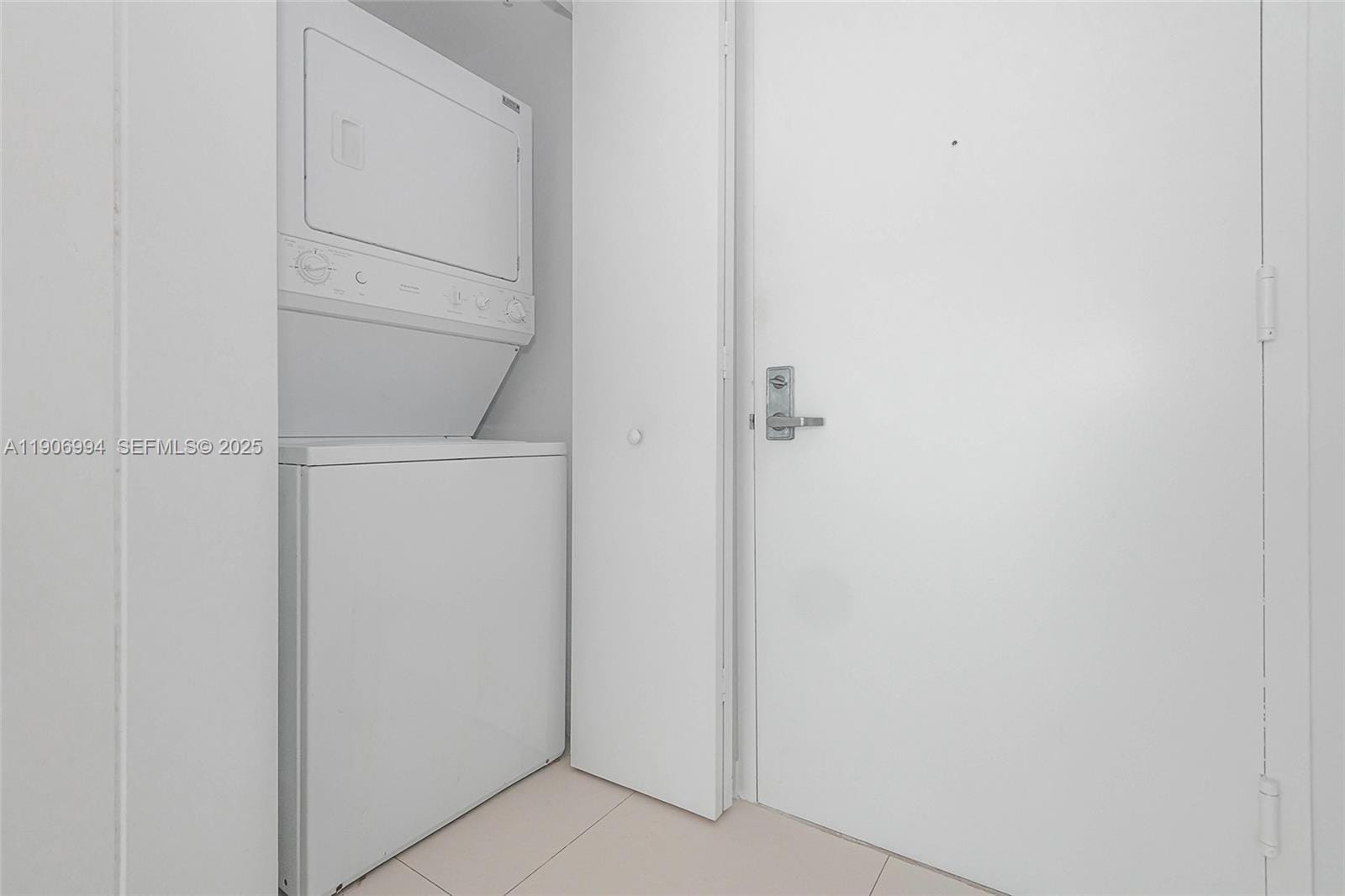 92 SW 3rd Street 3503, Miami, FL 33130 photo 13