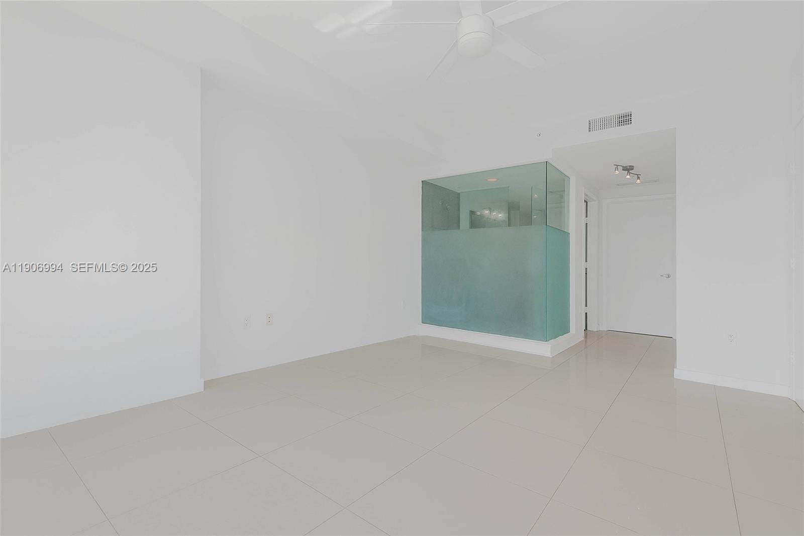 92 SW 3rd Street 3503, Miami, FL 33130 photo 21