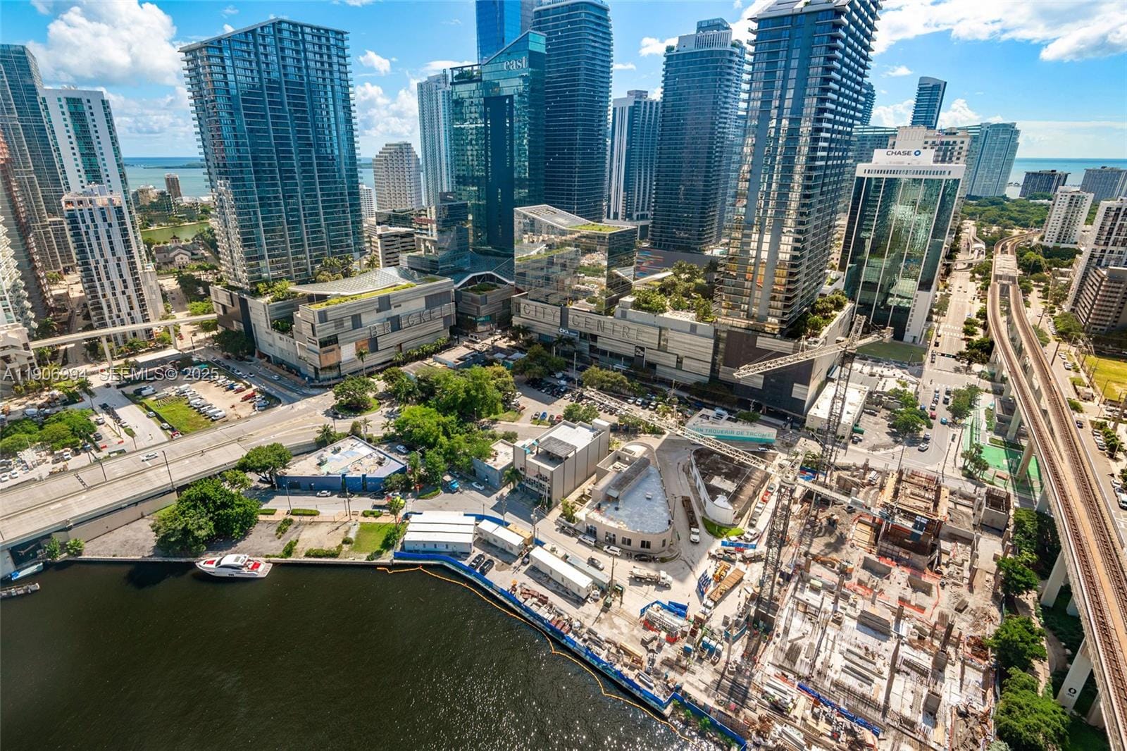 92 SW 3rd Street 3503, Miami, FL 33130 photo 26