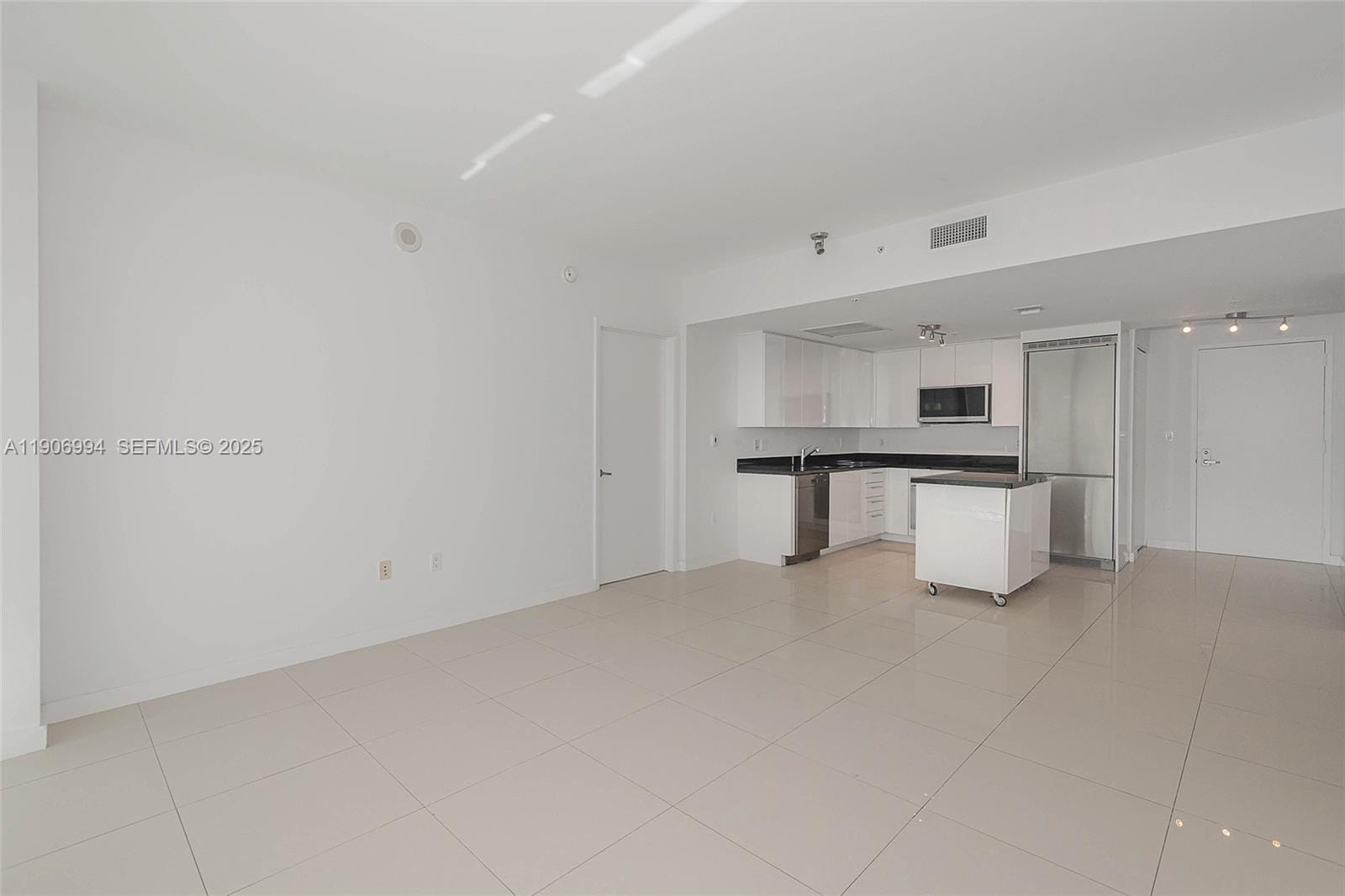 92 SW 3rd Street 3503 — photo 7