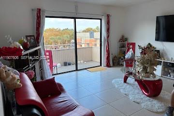 17600 NW 68th Avenue B4002, Hialeah, FL 33015, Hialeah