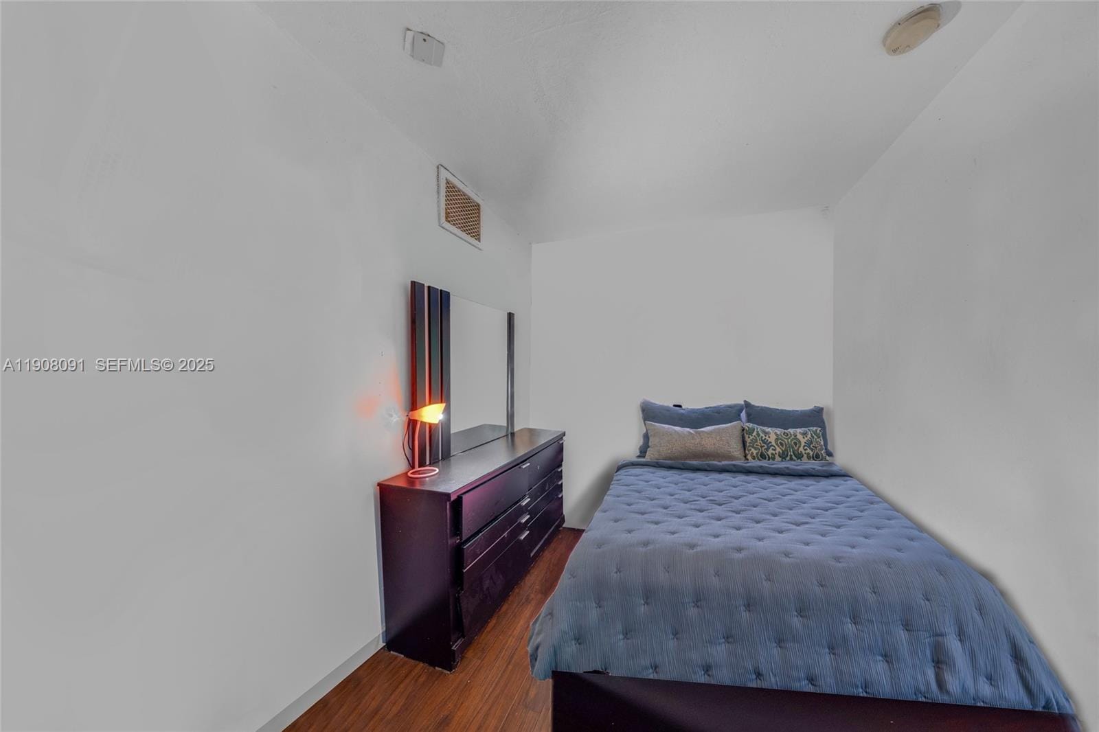 1334 SW 4th Street — photo 6
