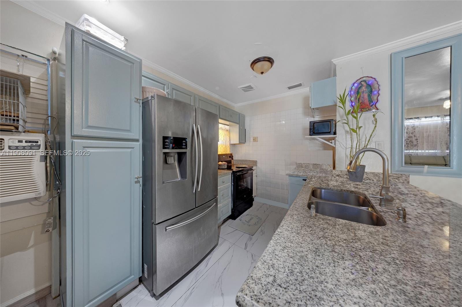 1334 SW 4th Street — photo 4
