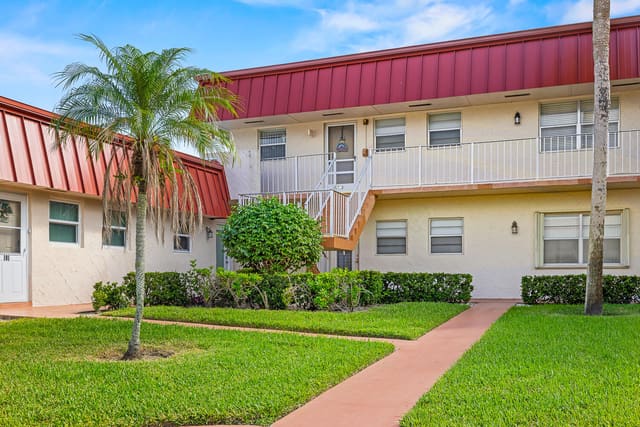 12016 Greenway Circle S 203, Royal Palm Beach, FL 33411