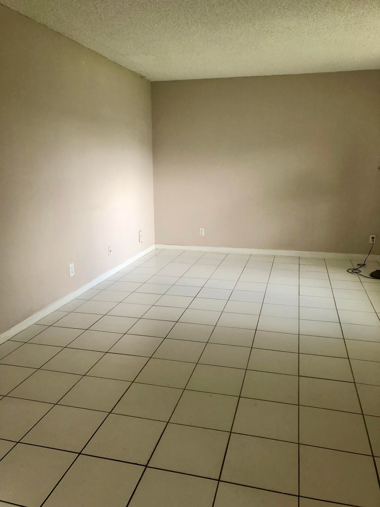 500 NE 2nd Street 204 — photo 3