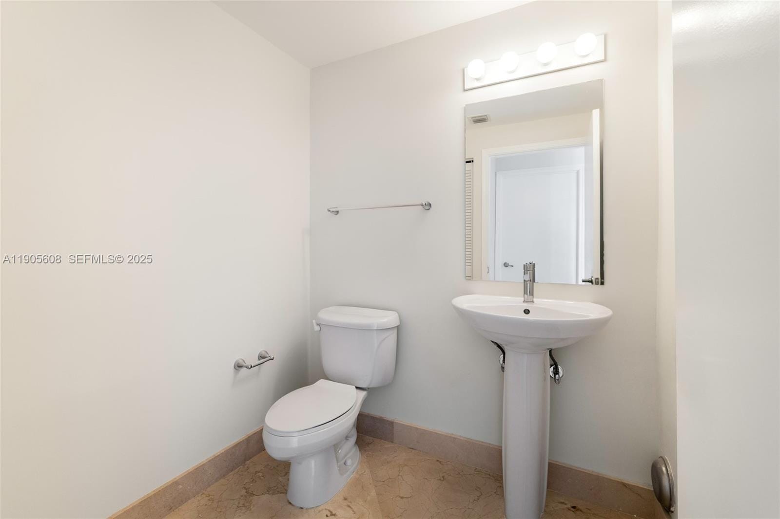 601 NE 36th Street 2304, Miami, FL 33137 photo 23