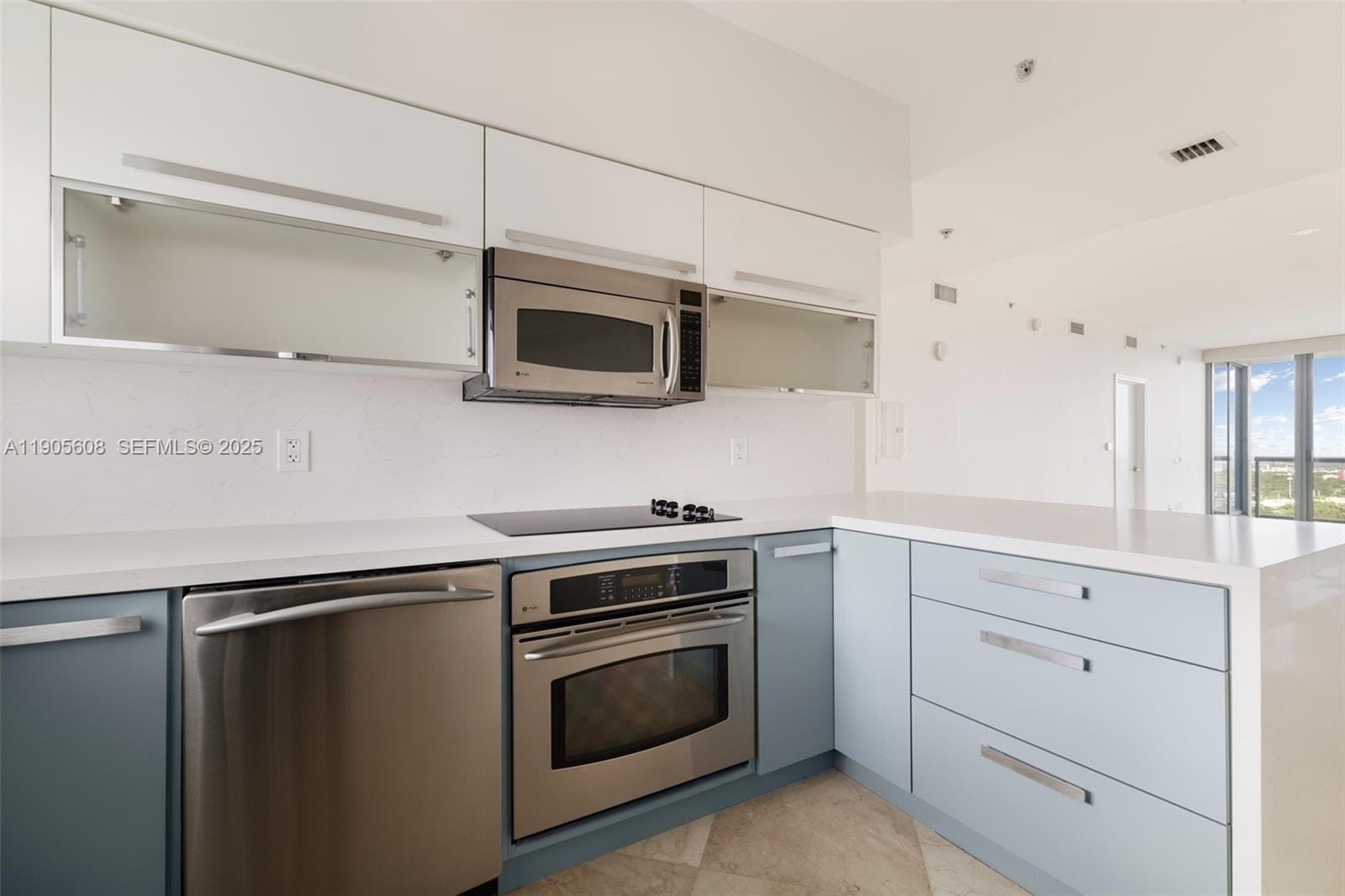 601 NE 36th Street 2304, Miami, FL 33137 photo 4