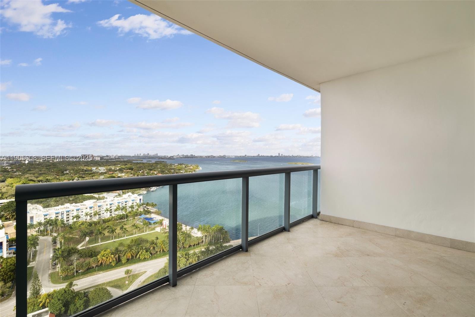 601 NE 36th Street 2304, Miami, FL 33137 photo 10