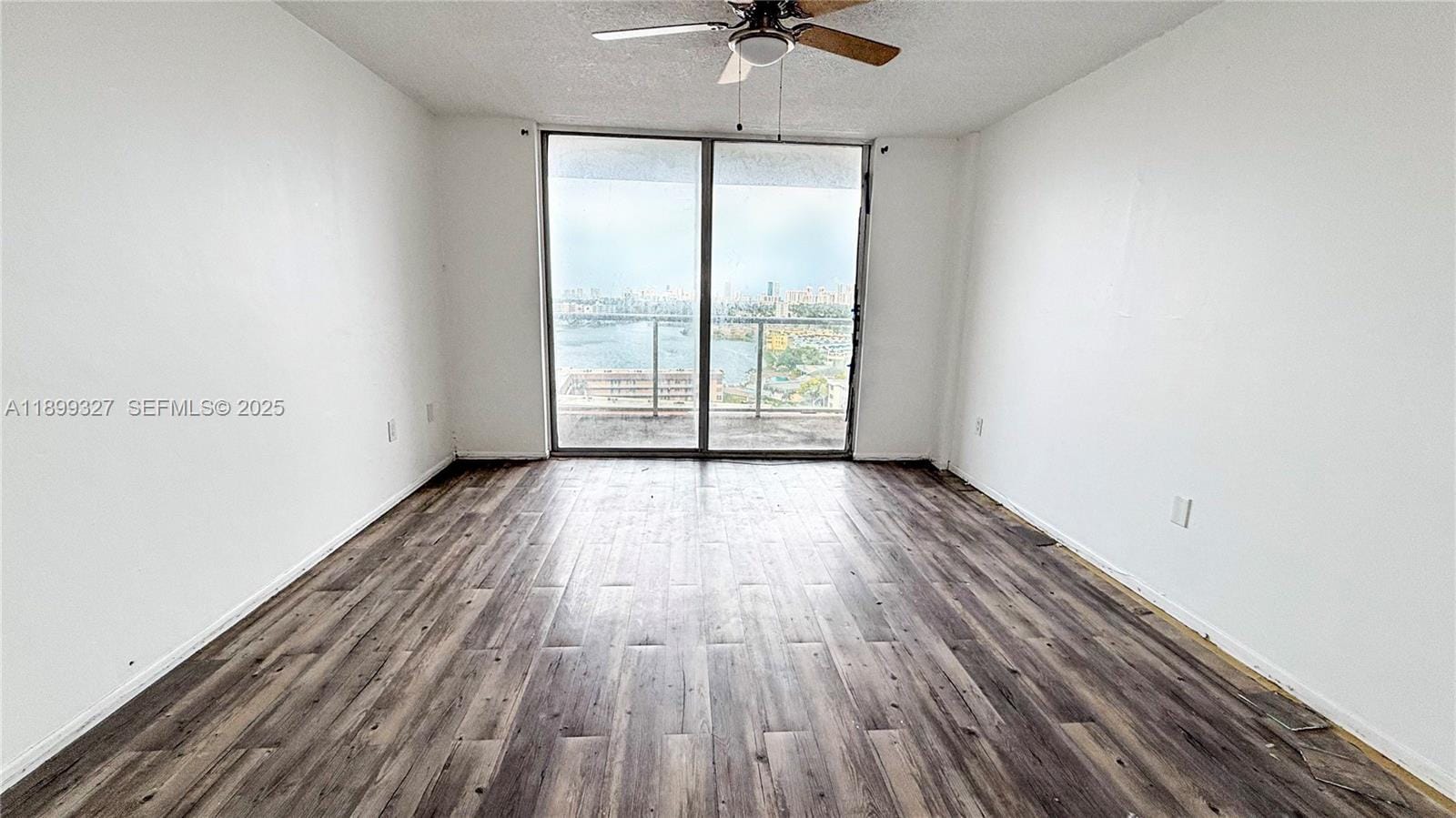 1351 NE Miami Gardens Drive 1404E, Miami, FL 33179 photo 14