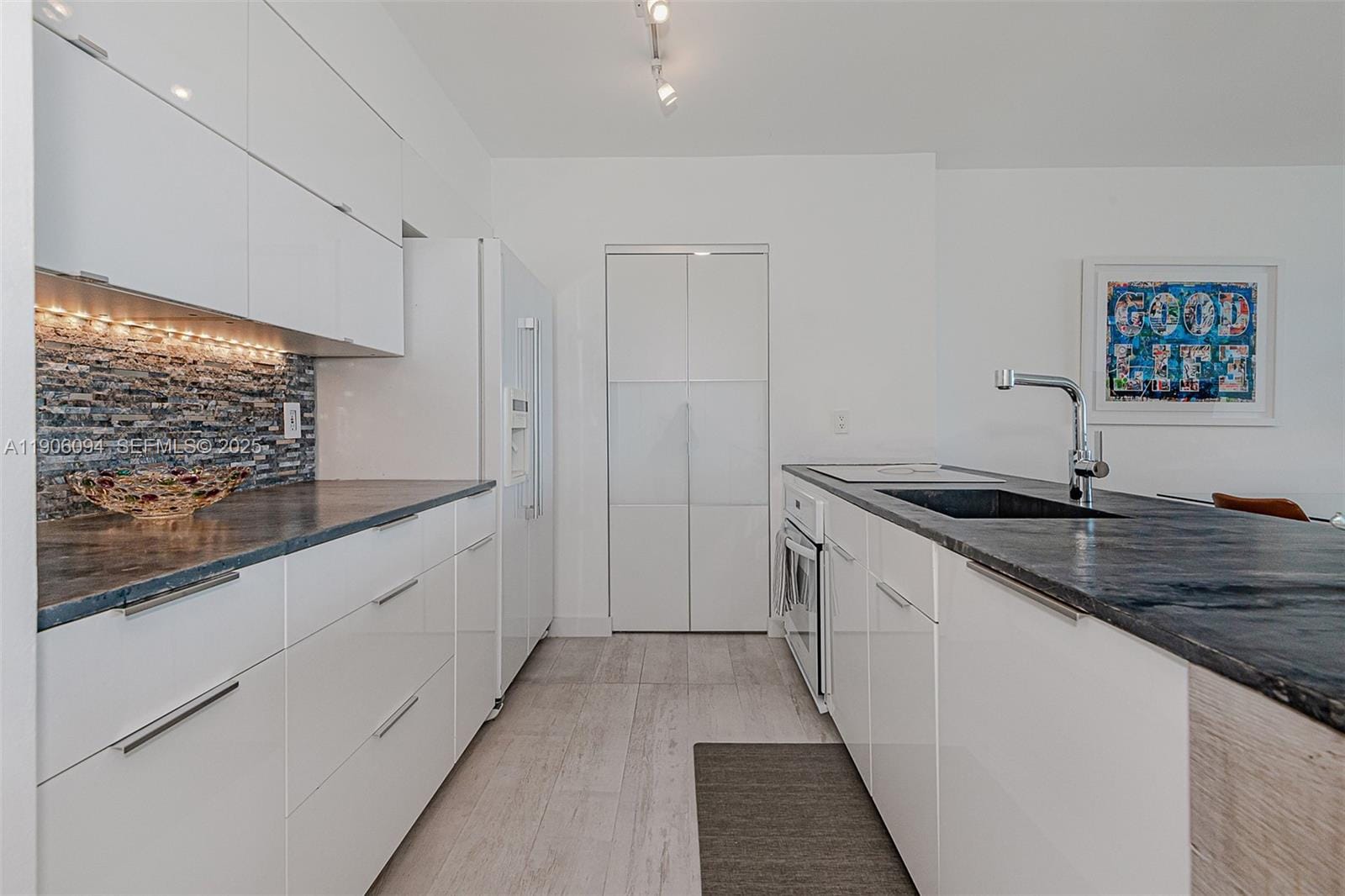 90 Alton Road 2506, Miami Beach, FL 33139 photo 13
