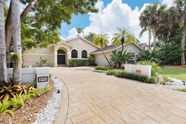 11003 SW 77th Ct Circle, sold in Arabesque, Pinecrest, FL