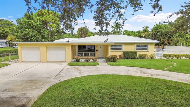 2021 NE 24th Street, sold in Hillsboro Isles 29 4 B, Lighthouse Point, FL