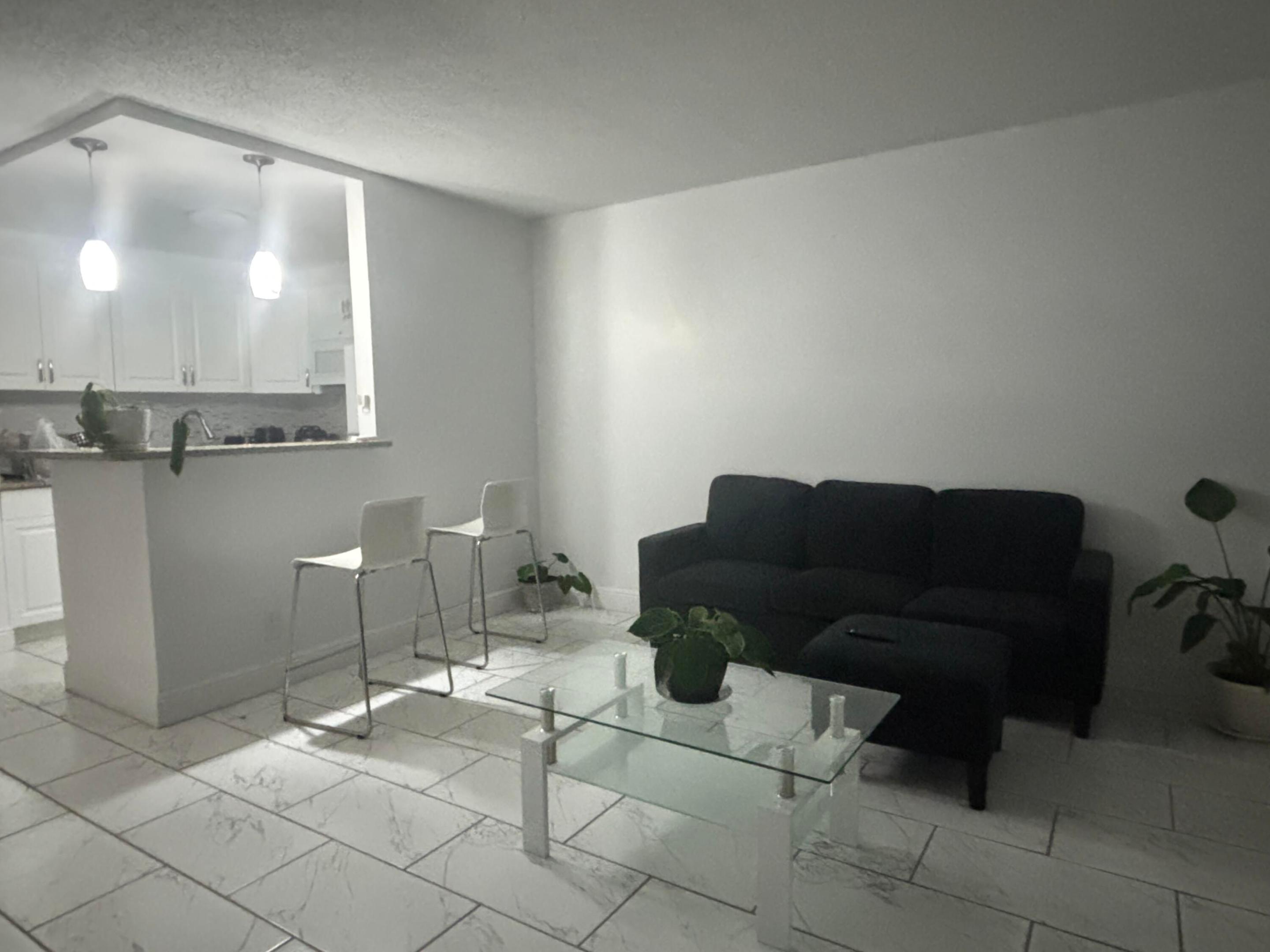 76 Cambridge D, West Palm Beach, FL 33417, West Palm Beach