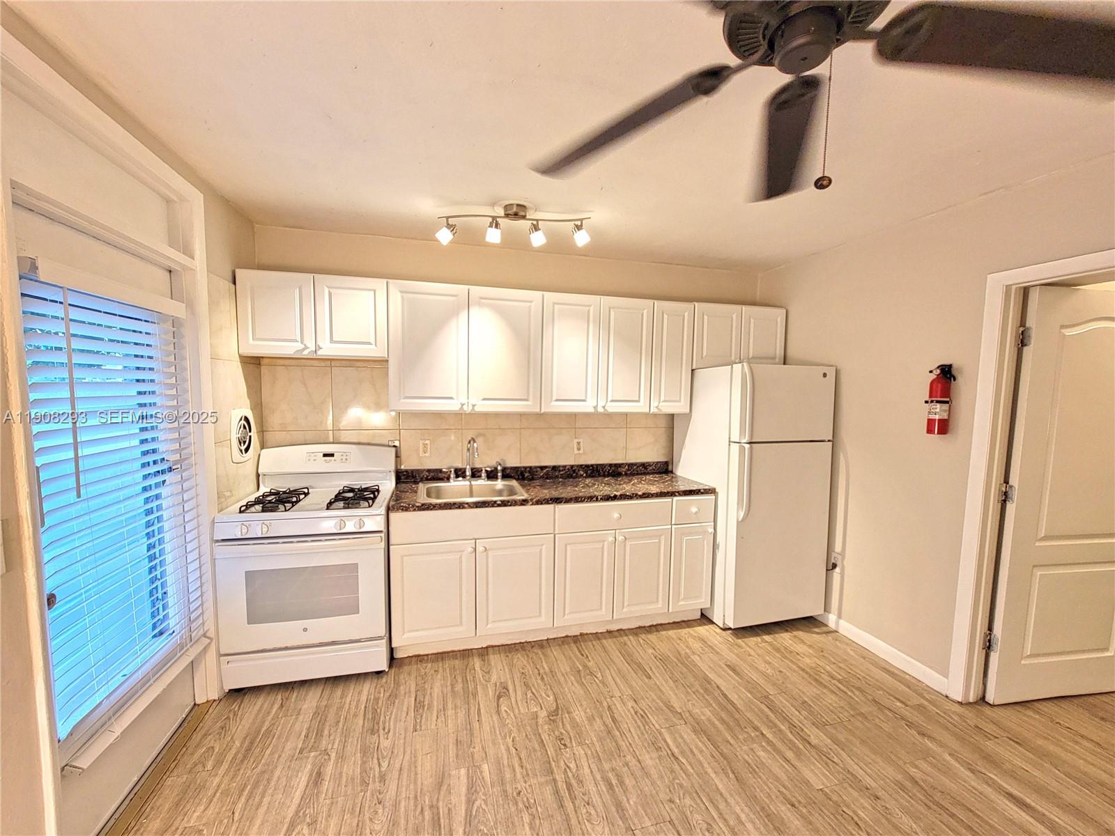 441 Collins Avenue 12A, Miami Beach, FL 33139, Miami Beach