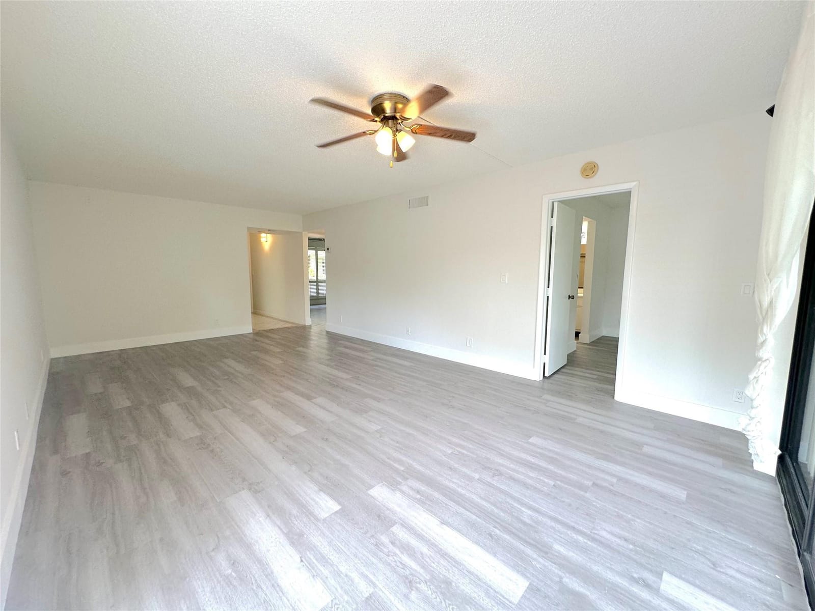 159 NW 70th Street 517 — photo 11