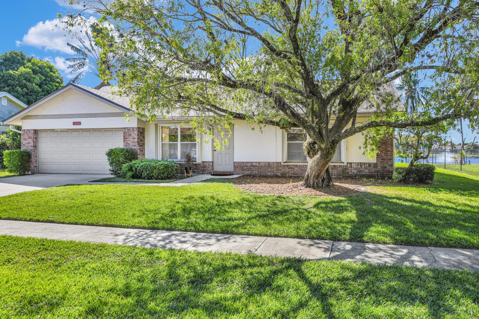 1244 NW 13th Avenue, Boynton Beach, FL 33426 photo 2