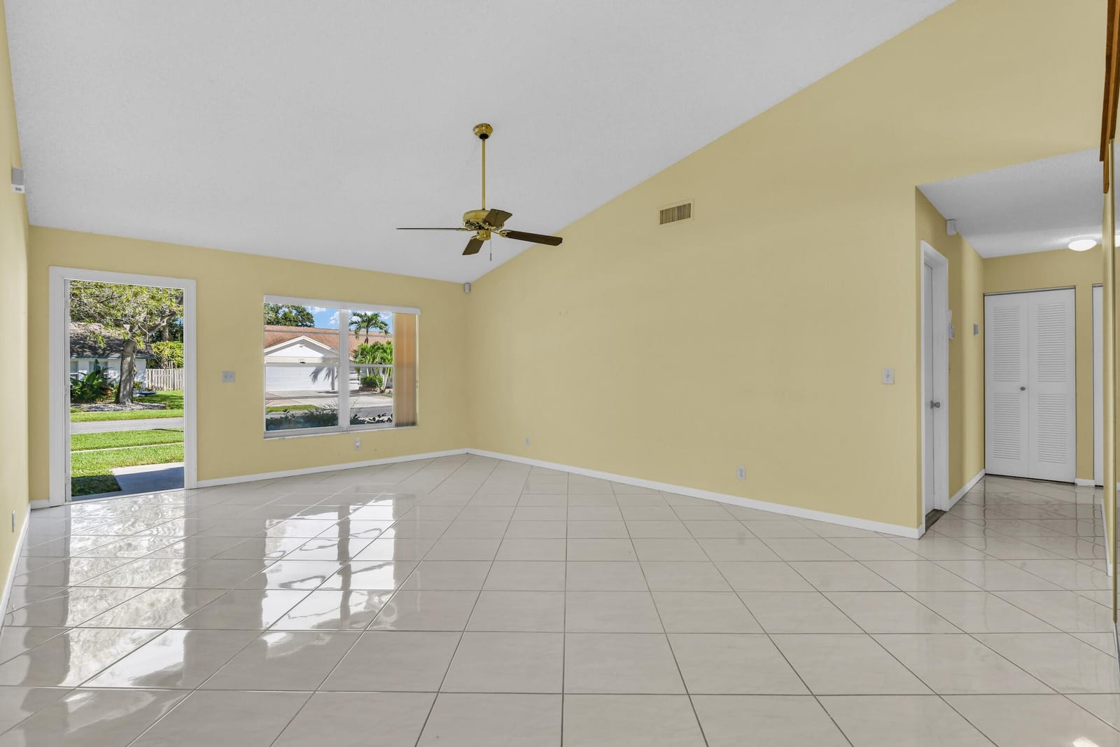 1244 NW 13th Avenue, Boynton Beach, FL 33426 photo 4