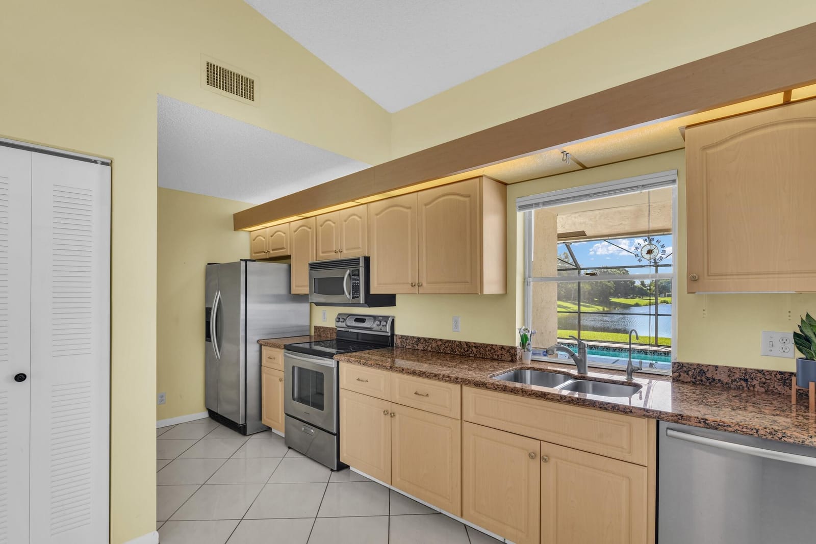 1244 NW 13th Avenue, Boynton Beach, FL 33426 photo 10