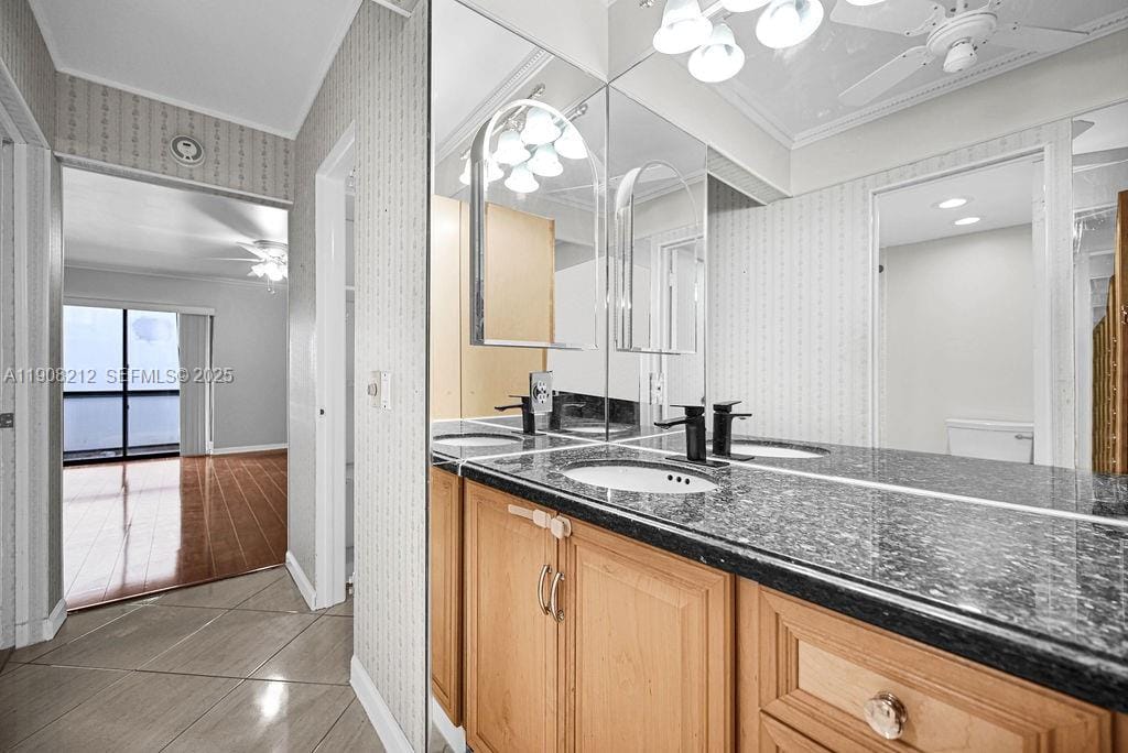 4020 N Hills Drive 2, Hollywood, FL 33021 photo 21