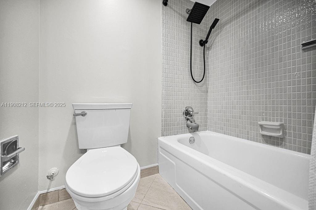 4020 N Hills Drive 2, Hollywood, FL 33021 photo 24