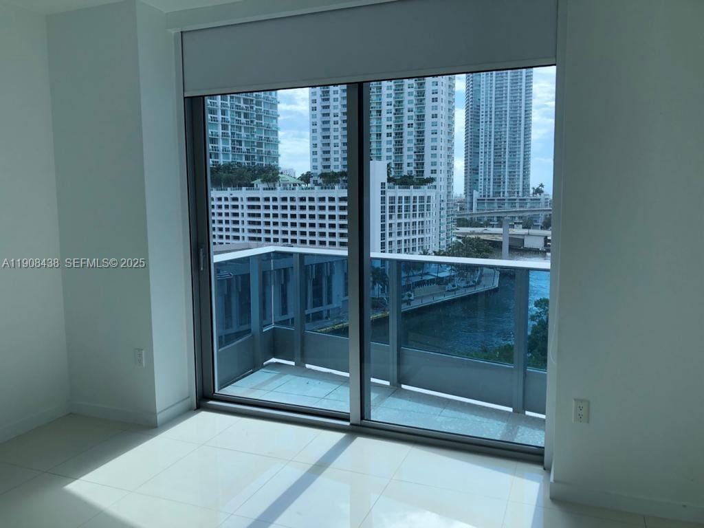 200 Biscayne Boulevard Way 902, Miami, FL 33131 photo 18