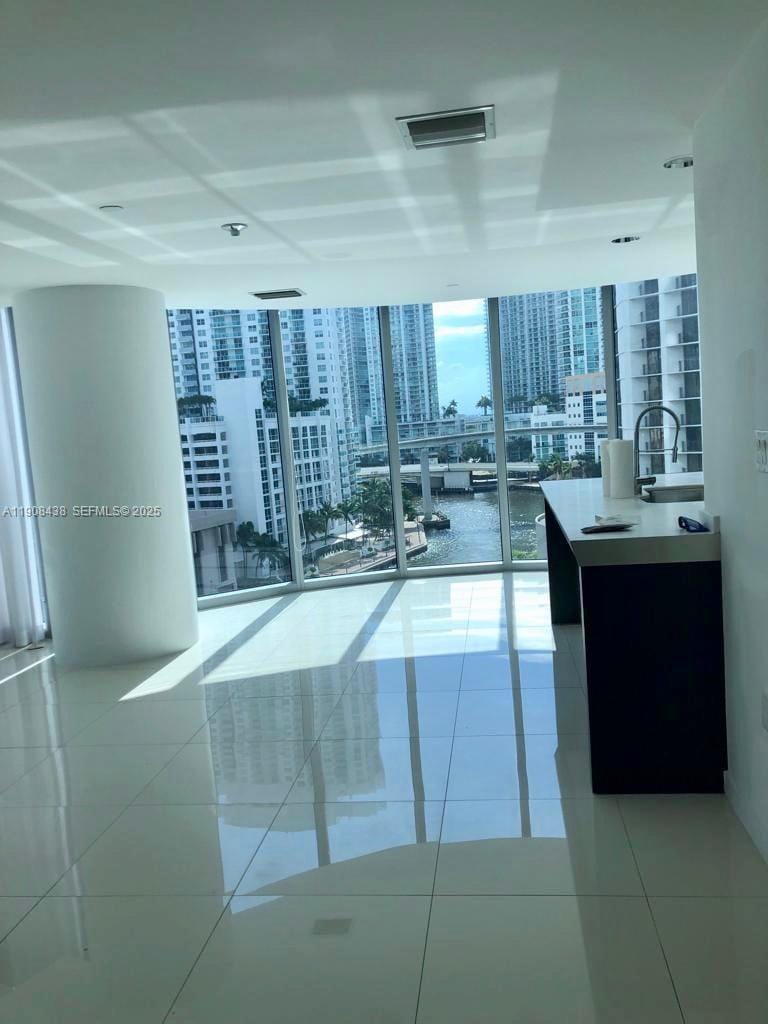 200 Biscayne Boulevard Way 902, Miami, FL 33131 photo 20