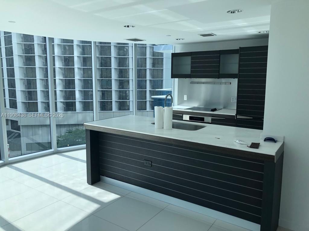 200 Biscayne Boulevard Way 902, Miami, FL 33131 photo 5