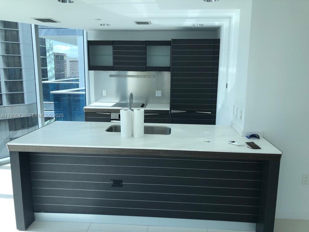 200 Biscayne Boulevard Way 902, Miami, FL 33131 photo 6