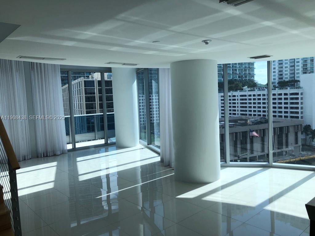 200 Biscayne Boulevard Way 902, Miami, FL 33131, Miami