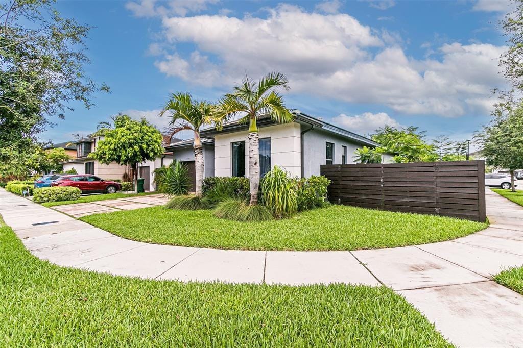 15901 SW 136th Way — photo 2