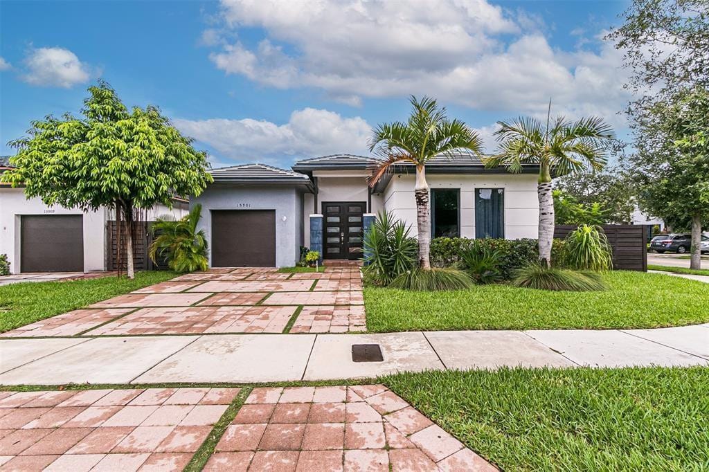 15901 SW 136th Way — photo 3
