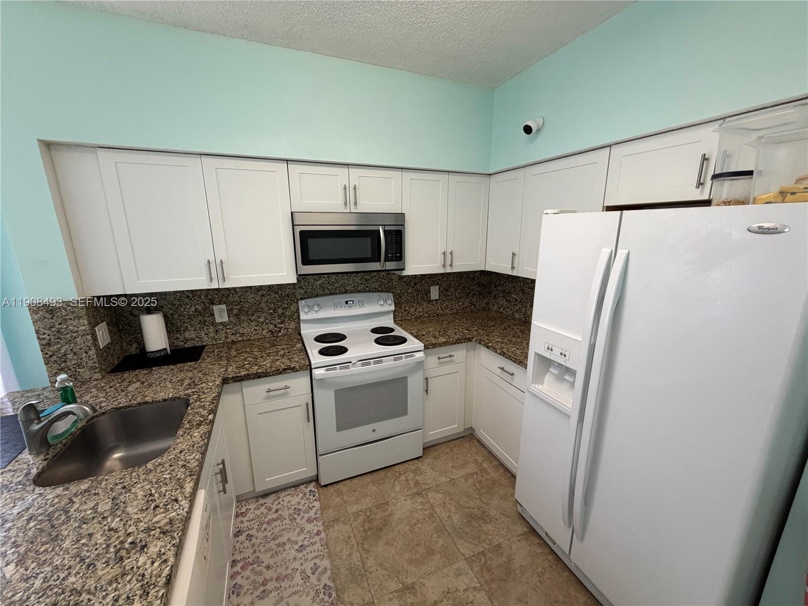 810 NE 212th Terrace 2, Miami, FL 33179 photo 13