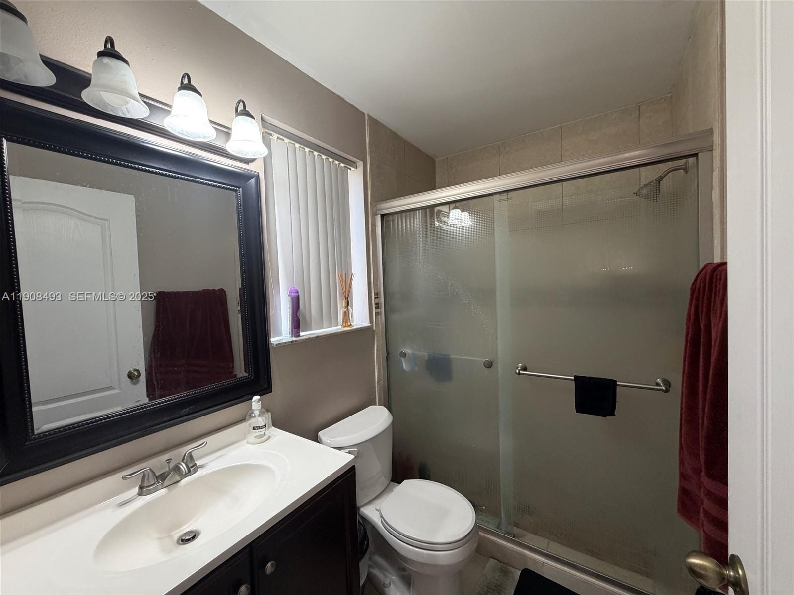 810 NE 212th Terrace 2, Miami, FL 33179 photo 25