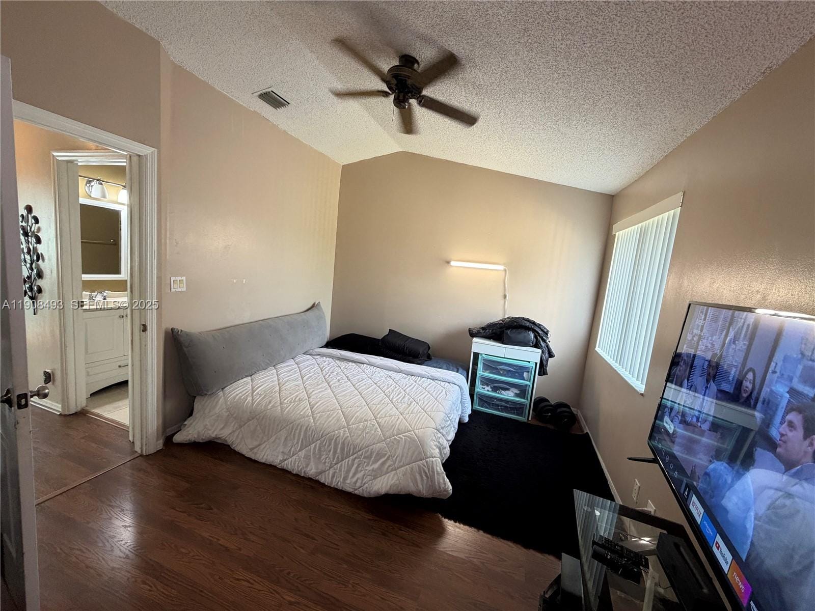 810 NE 212th Terrace 2, Miami, FL 33179 photo 28