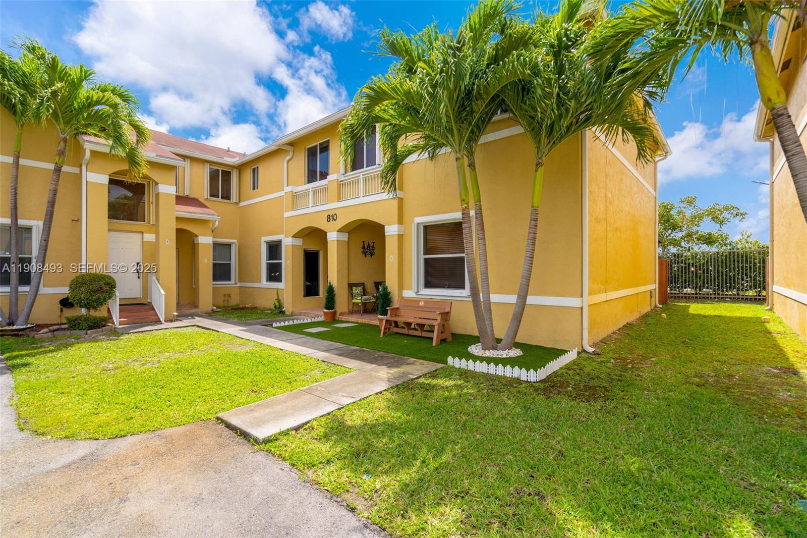 810 NE 212th Terrace 2, Miami, FL 33179, Miami
