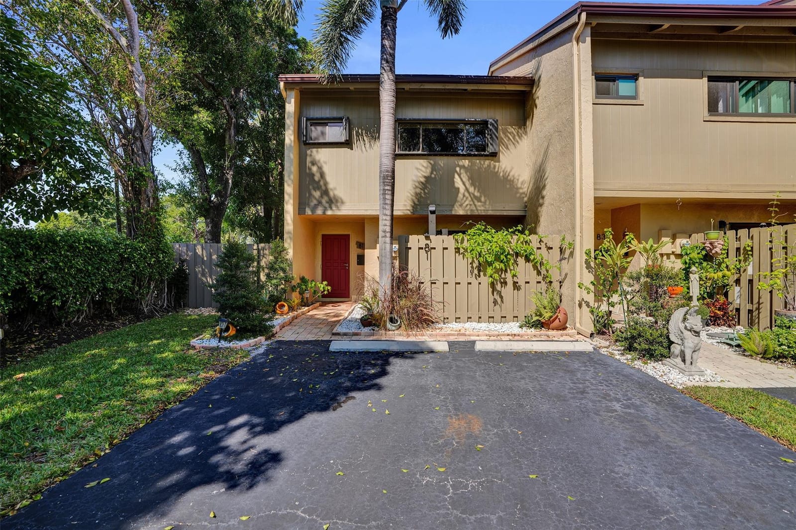 81 NE 17th Court — photo 4
