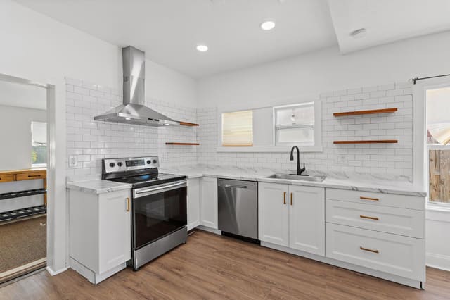 120 NW 4th Avenue, sold in Boynton Hills, Boynton Beach, FL