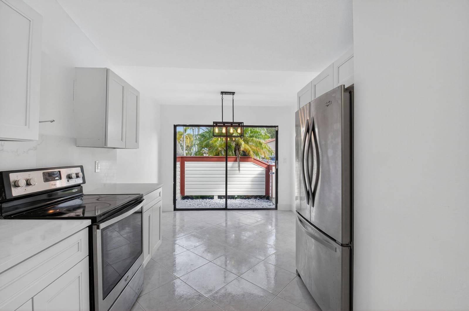 29 FAWLKLAND Circle — photo 8
