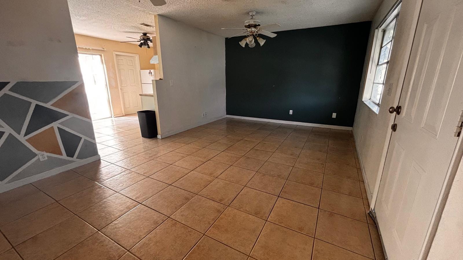 4663 Empire Way — photo 3