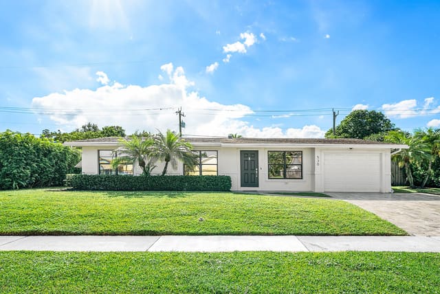 530 Heron Drive, Delray Beach, FL 33444