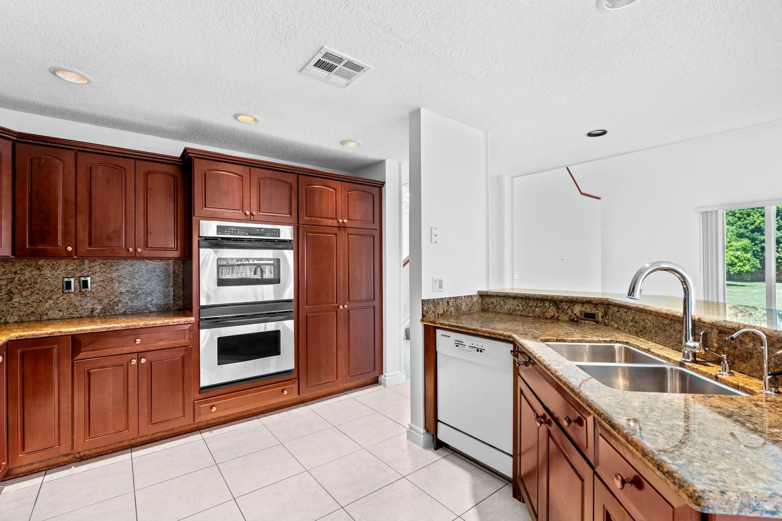 10475 Bermuda Drive, Cooper City, FL 33026 photo 28