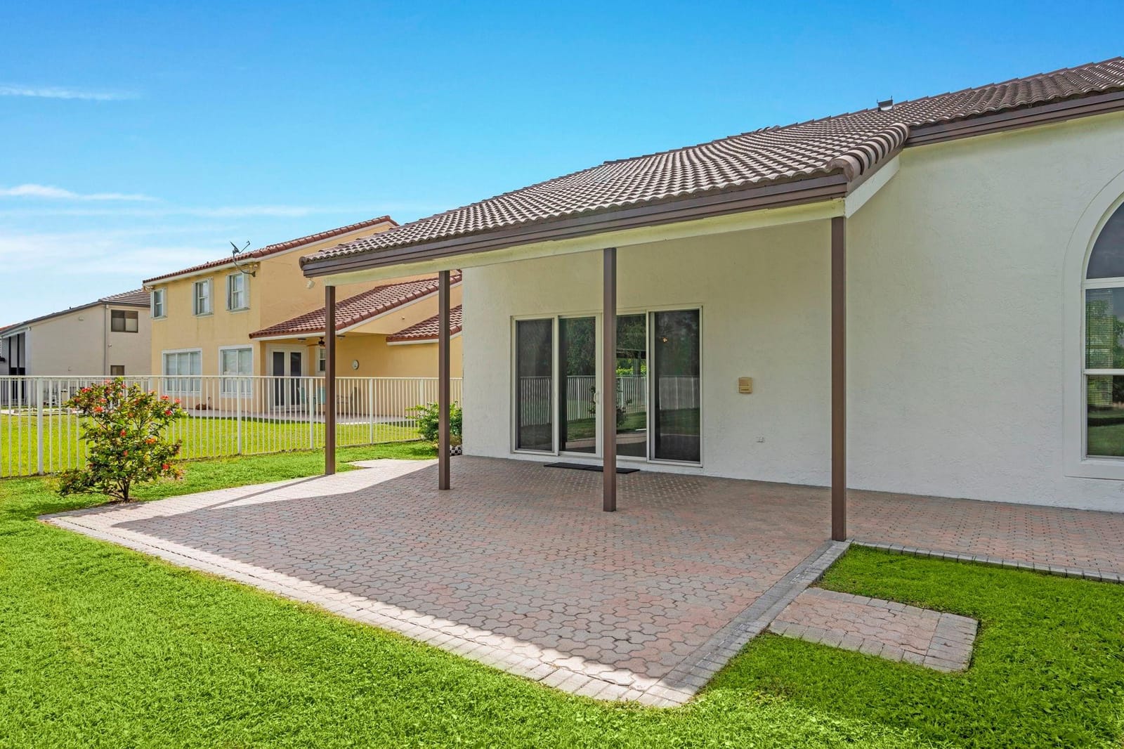 10475 Bermuda Drive — photo 9