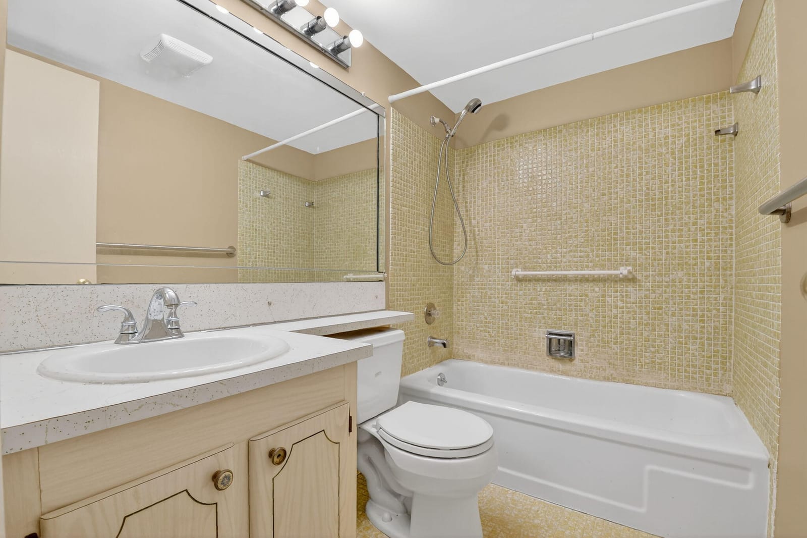 265 Windsor L — photo 11