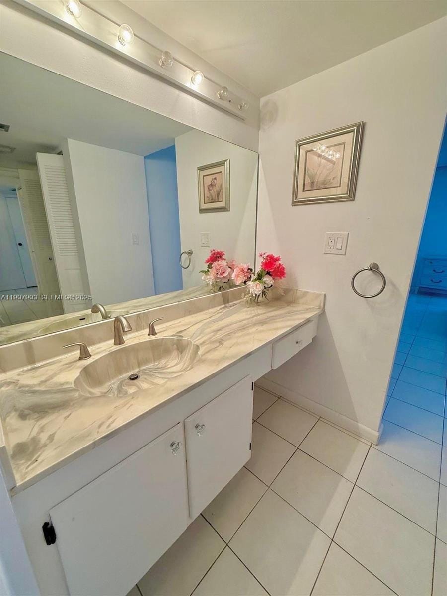 20301 W Country Club Drive 1421, Aventura, FL 33180 photo 17