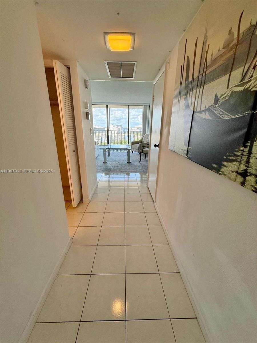 20301 W Country Club Drive 1421, Aventura, FL 33180 photo 8