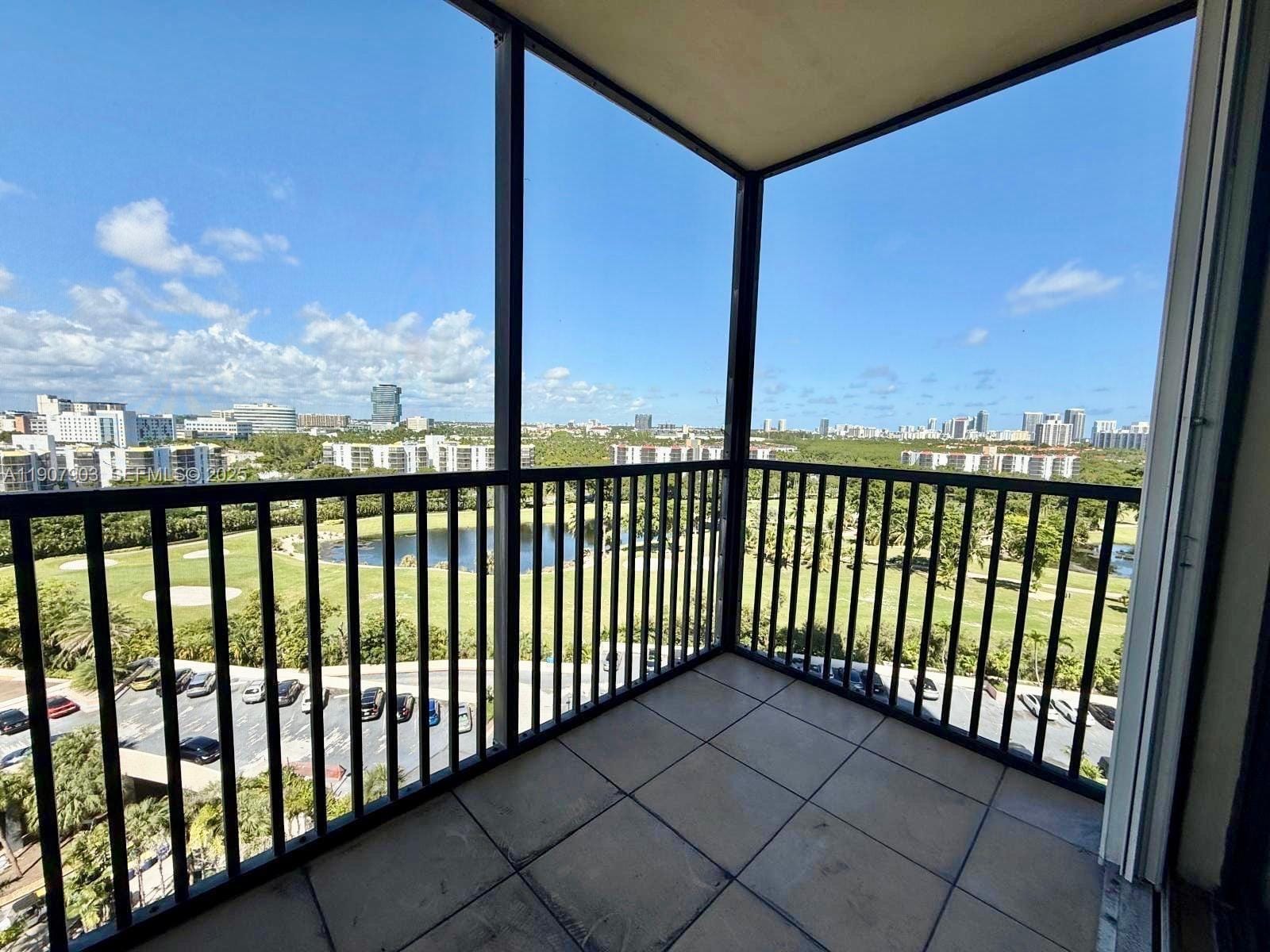 20301 W Country Club Drive 1421, Aventura, FL 33180