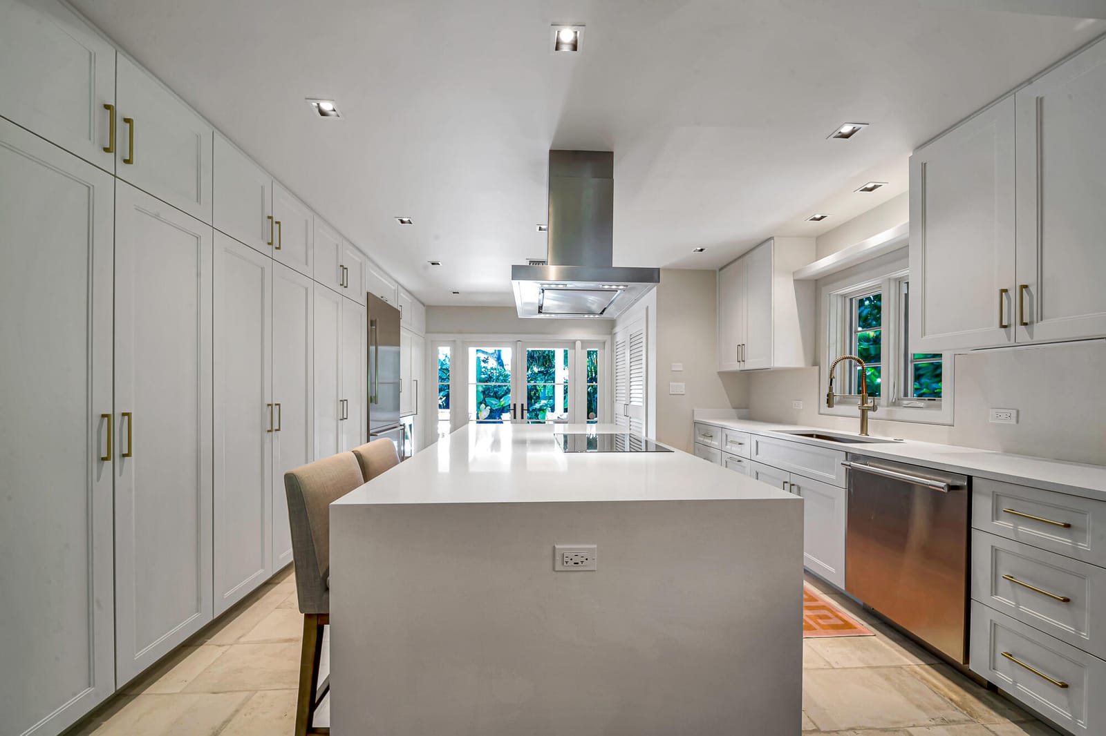 300 Barcelona Road, West Palm Beach, FL 33401 photo 12