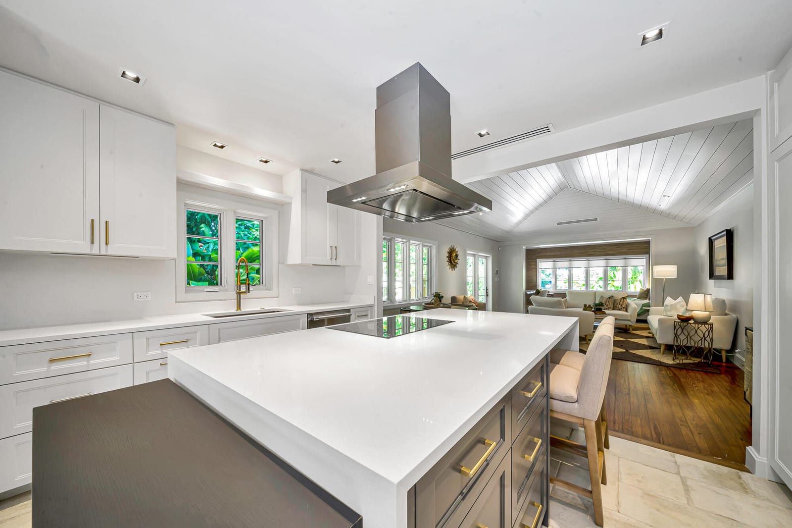 300 Barcelona Road, West Palm Beach, FL 33401 photo 10