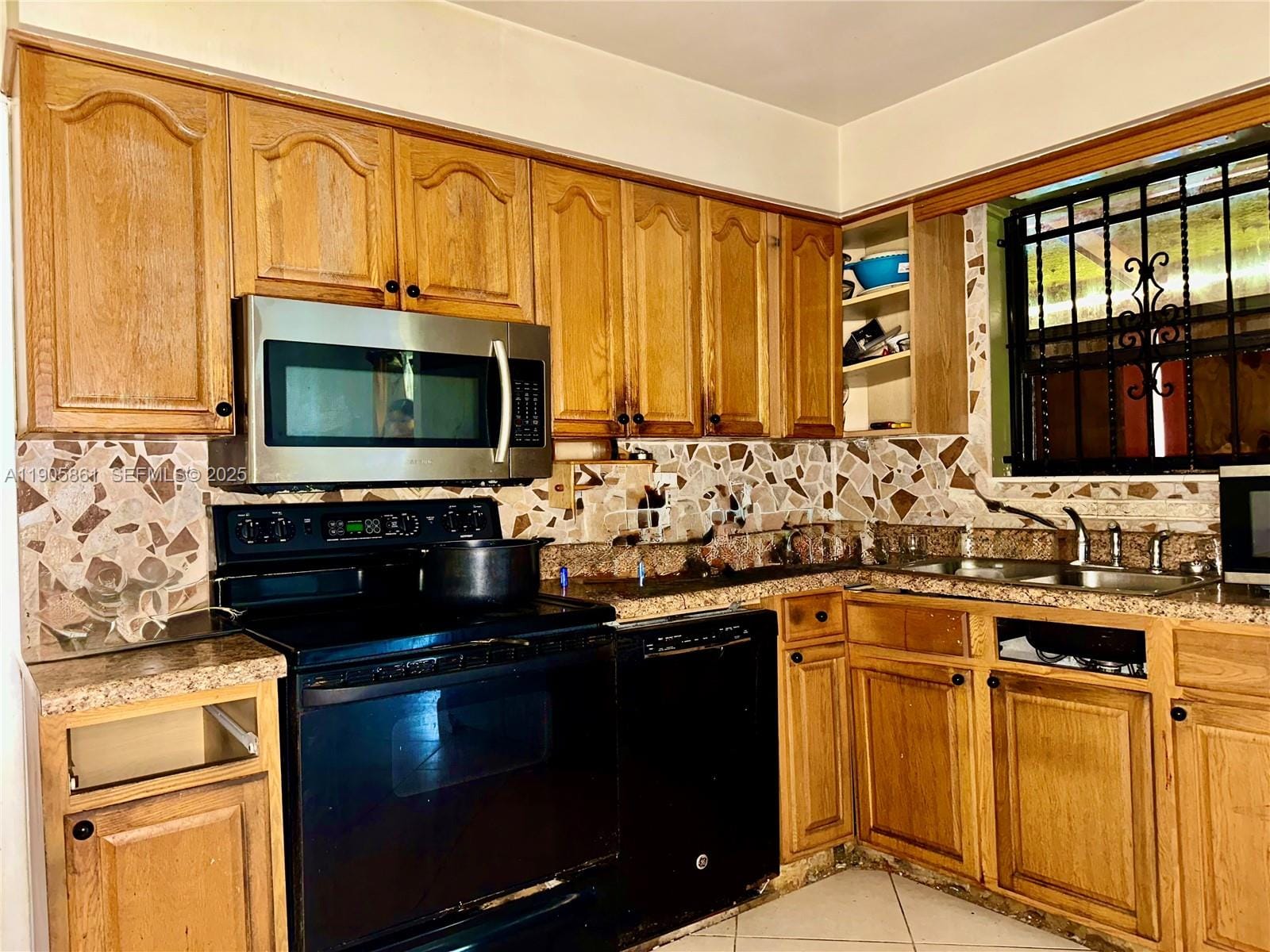 51 NW 161st Street, Miami, FL 33169 photo 9